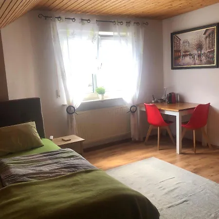 Проживание в семье Gemuetliches Zwei